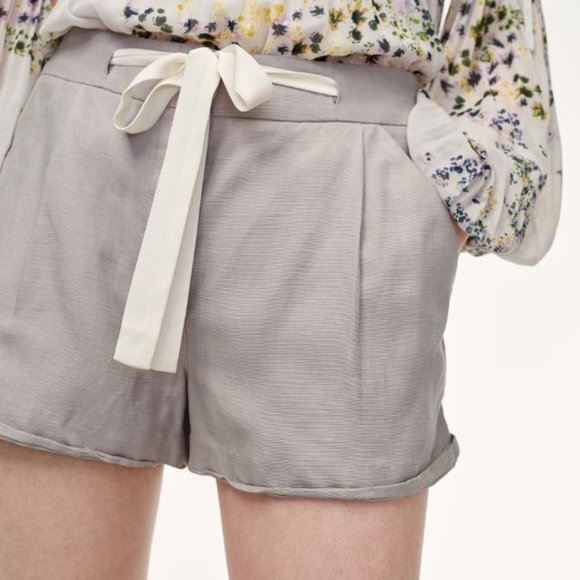 Wilfred grey Allegra linen ribbon shorts | size 0 Aritzia - Picture 3 of 10